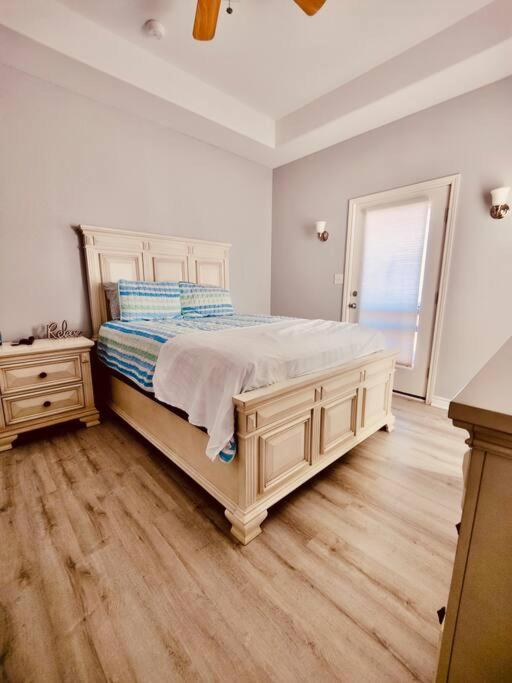 Sunny Delight - Sleeps 10 - Generous Space! Bolivar Peninsula Exterior foto