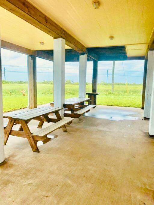 Sunny Delight - Sleeps 10 - Generous Space! Bolivar Peninsula Exterior foto