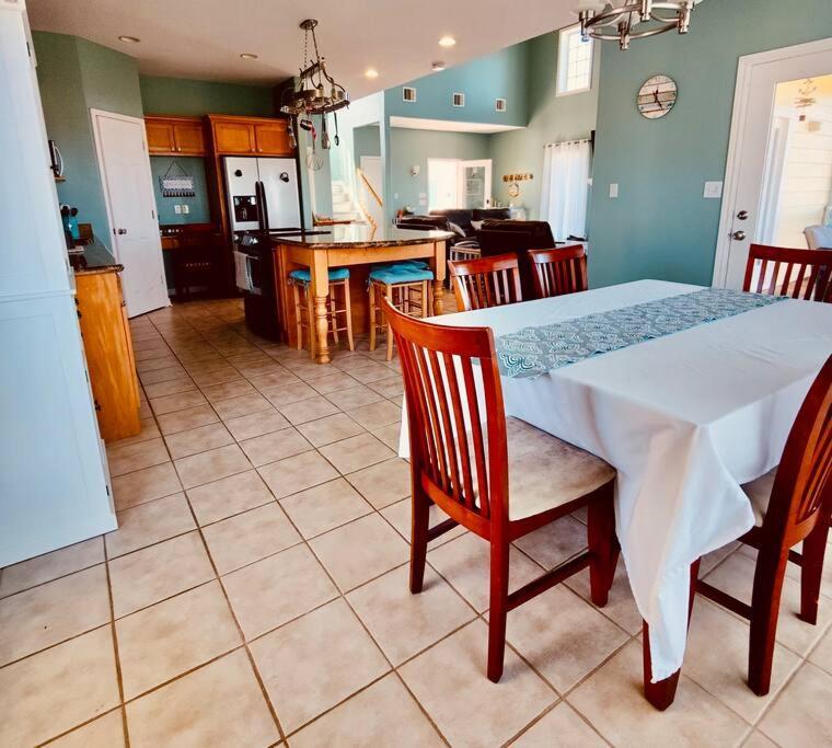 Sunny Delight - Sleeps 10 - Generous Space! Bolivar Peninsula Exterior foto